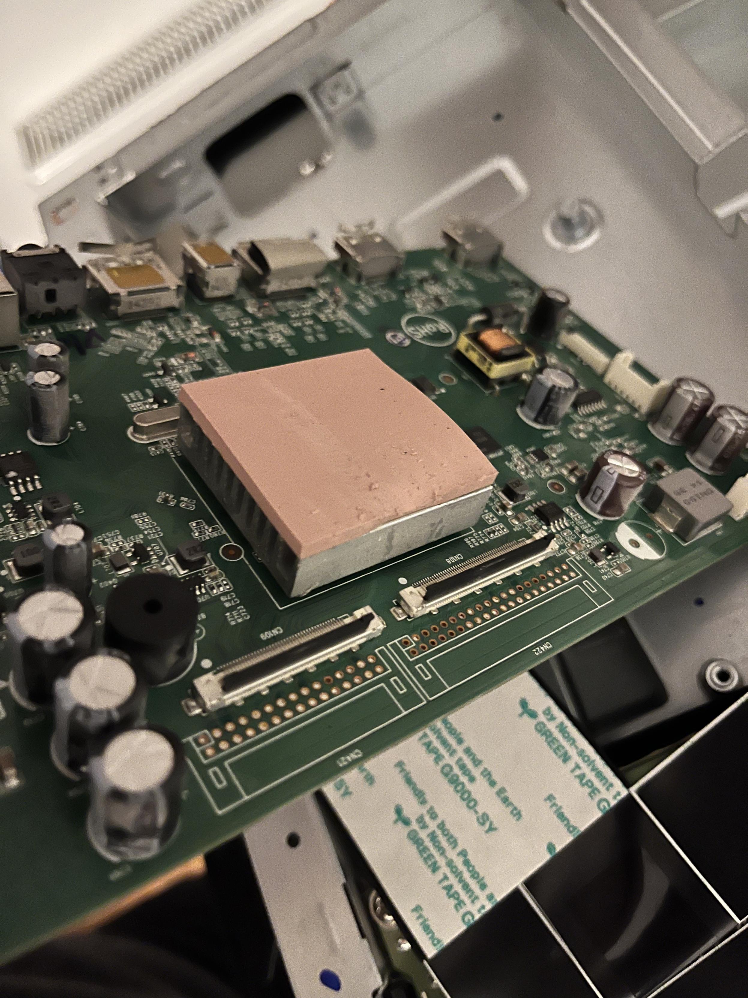 A Dell U2715H mainboard