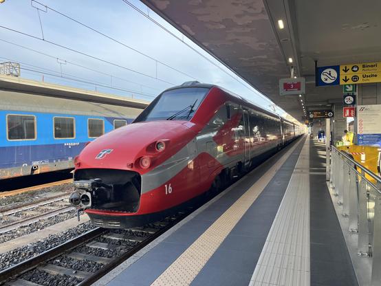 ETR700 departing Bologna