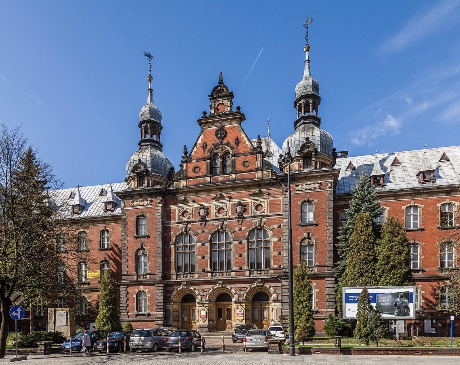Old HQ of the Preussische Ostbahn an ornate red brick building with turrets